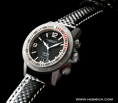 Lindburgh and Benson : deux modèles Aquatitan disponibles chez Hqmeca.com Lindburgh and Benson : deux modèles Aquatitan disponibles chez Hqmeca.com
