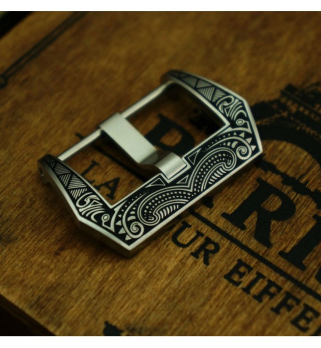 Misterchrono : boucle avec gravures "Maori"