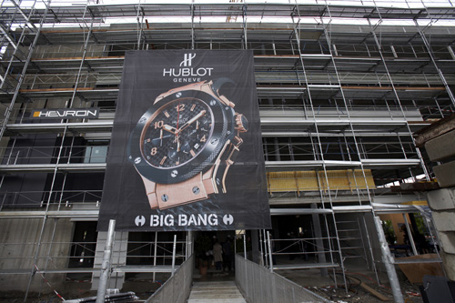 Hublot : la marque présente ses futurs locaux et ses projets de développements