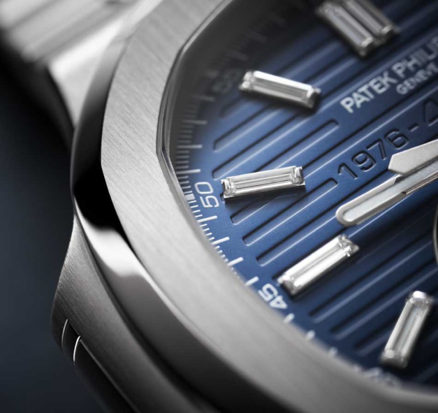 Patek Philippe Chrono Nautilus Réf 5976/1G Patek Philippe Chrono Nautilus Réf 5976/1G