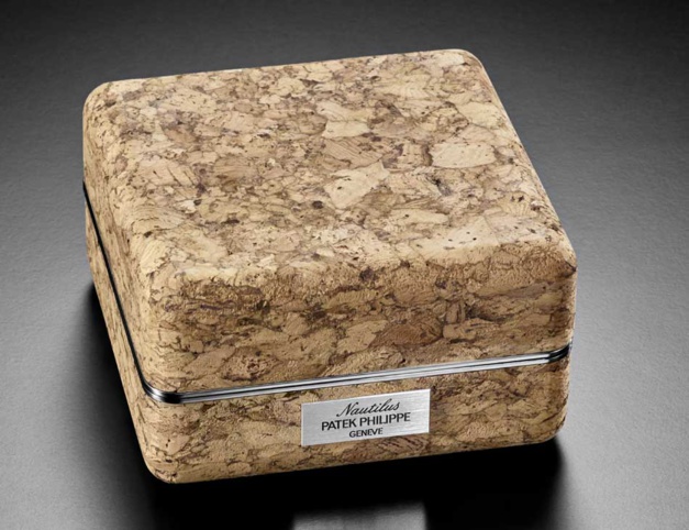 Patek Philippe Chrono Nautilus Réf 5976/1G 40ème anniversaire : mega jumbo ! Patek Philippe Chrono Nautilus Réf 5976/1G 40ème anniversaire : mega jumbo !