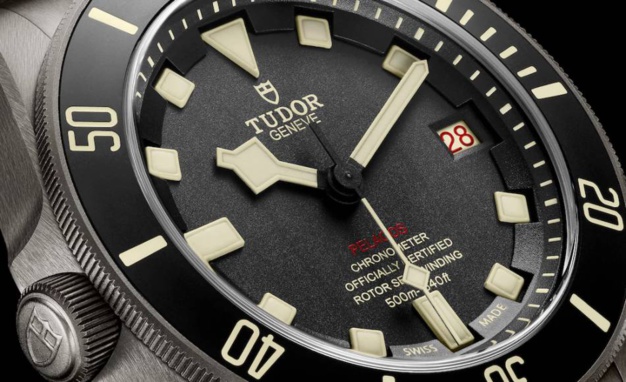 Tudor Pelagos LHD : plongeuse à bâbord ! Tudor Pelagos LHD : plongeuse à bâbord !