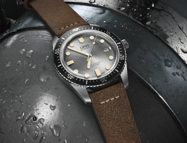 Oris Divers Sixty-Five cadran argent