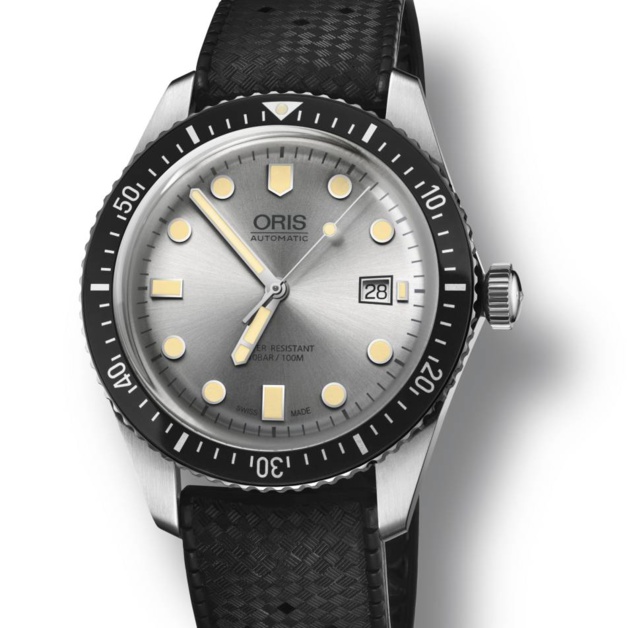 Oris Divers Sixty-Five cadran argent