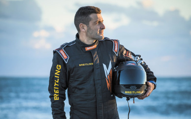 Breitling : Franky Zapata sur Flyboard Air, le fou du volant
