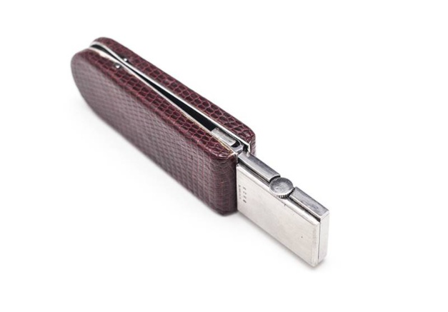 Jaeger-LeCoultre : montre de sac à découvrir chez Old-time-heure.com Jaeger-LeCoultre : montre de sac à découvrir chez Old-time-heure.com