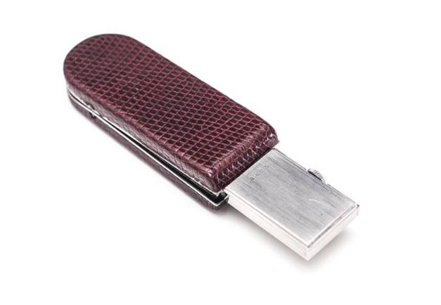 Jaeger-LeCoultre : montre de sac à découvrir chez Old-time-heure.com Jaeger-LeCoultre : montre de sac à découvrir chez Old-time-heure.com