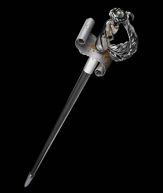 Chopard réalise l'épée de l'académicien Andreï Makine Chopard réalise l'épée de l'académicien Andreï Makine