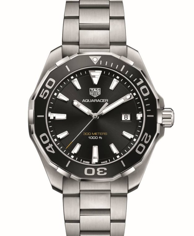 Aquaracer 300 mètres 43 mm : lunette alu et calibre quartz Aquaracer 300 mètres 43 mm : lunette alu et calibre quartz
