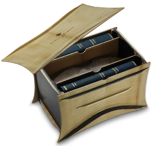 Louis Moinet Magistralis : la seule montre au monde dotée d’un véritable morceau de Lune Louis Moinet Magistralis : la seule montre au monde dotée d’un véritable morceau de Lune