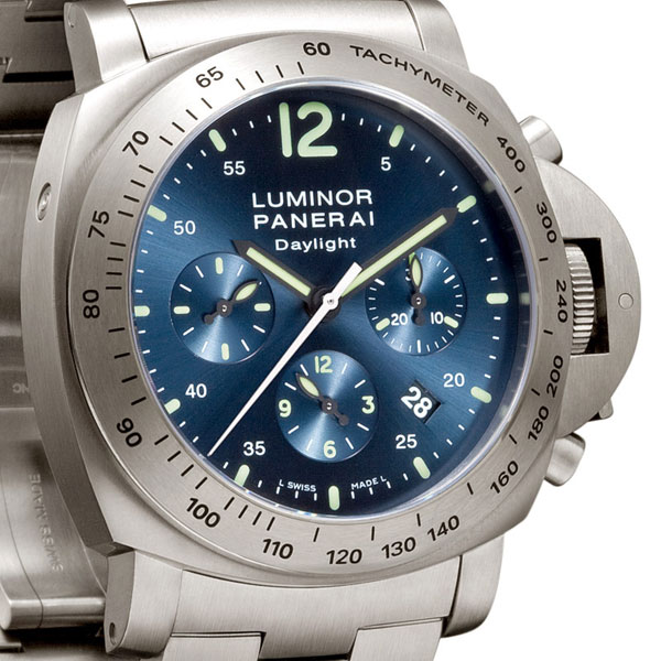 Luminor Panerai Chronographe Daylight 44mm en titane Réf. PAM327