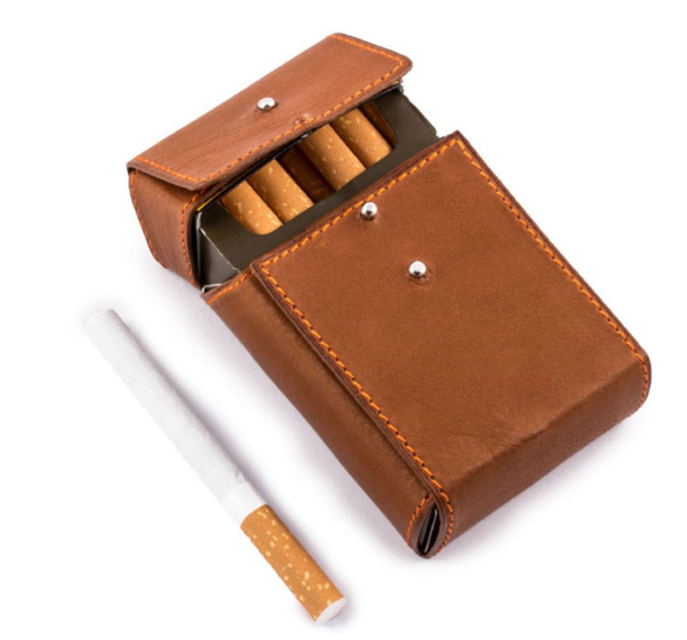 Origami : de splendides cache-paquets de cigarettes en cuir chez ABP