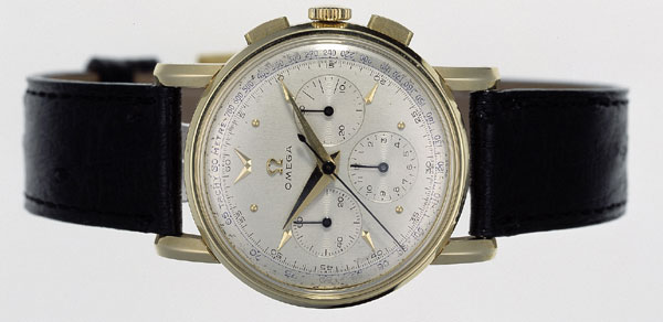 chronographe Omega en or de 1951 chronographe Omega en or de 1951