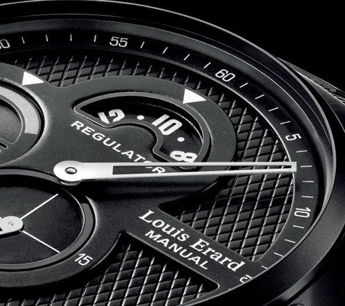 Louis Erard : un régulateur « full black » à prix doux Louis Erard : un régulateur « full black » à prix doux