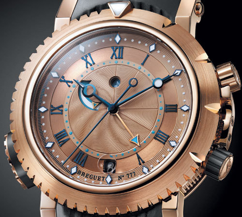 Marine Royale 5847 de Breguet : une plongeuse élégante équipée d’une alarme