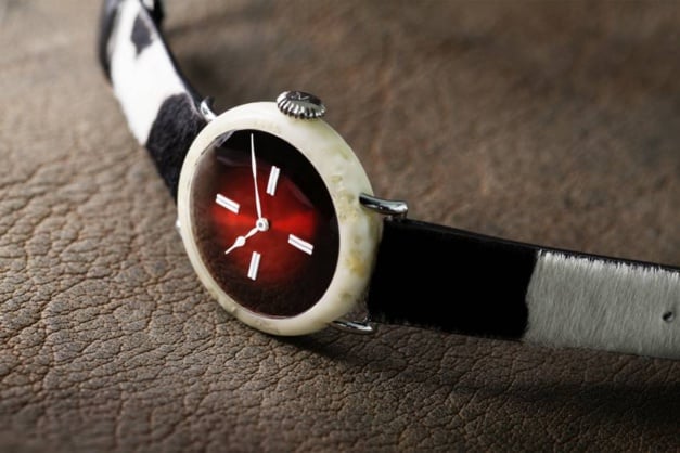 Moser : sa montre "en fromage" vendue 100.000 euros Moser : sa montre "en fromage" vendue 100.000 euros