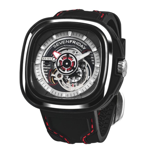 SevenFriday S3/01 : l'automobile pour inspiration SevenFriday S3/01 : l'automobile pour inspiration