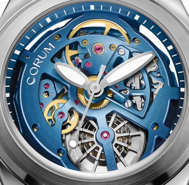 Corum Bubble : une "squelette" haute en couleur Corum Bubble : une "squelette" haute en couleur