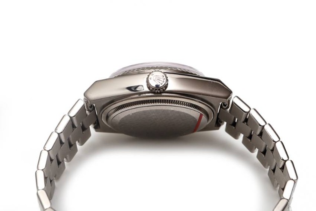 Old-time-heure : retour sur l'Oysterquartz daydate en or blanc