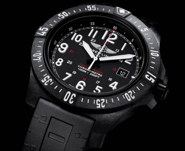 Paris : Breitling fait son show aux Galeries Lafayette Haussmann