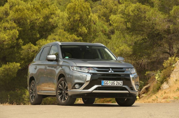 Cent BRM exclusives pour les cent ans de Mitsubishi Cent BRM exclusives pour les cent ans de Mitsubishi