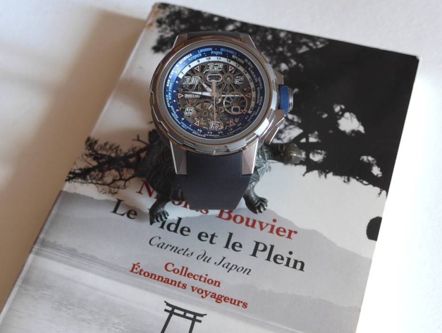 Grand voyageur devant l’éternel Nicolas Bouvier est l’auteur de Le Vide et le Plein. Un ouvrage qui nous plonge dans le Japon des années soixante. Grand voyageur devant l’éternel Nicolas Bouvier est l’auteur de Le Vide et le Plein. Un ouvrage qui nous plonge dans le Japon des années soixante.