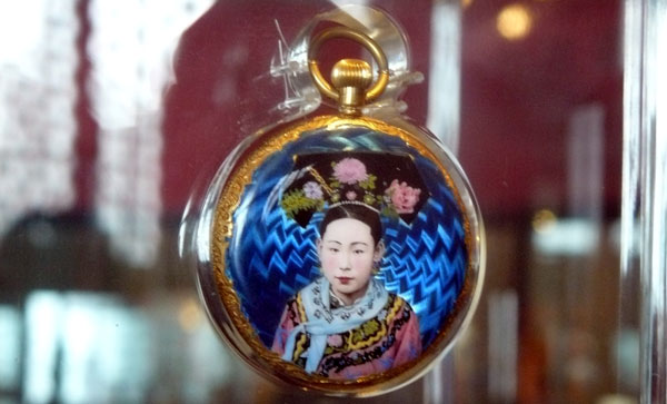 Beijing : shopping horloger et présentation du Hall des Montres et des Horloges de la Cité Interdite Beijing : shopping horloger et présentation du Hall des Montres et des Horloges de la Cité Interdite