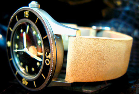 Quand une « simple » couture suffit à personnaliser votre bracelet-montre… La chronique de l’Atelier du Bracelet Parisien Quand une « simple » couture suffit à personnaliser votre bracelet-montre… La chronique de l’Atelier du Bracelet Parisien