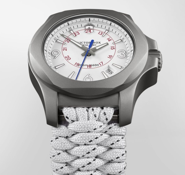 Victorinox I.N.O.X. Titanium Sky High