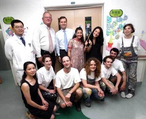 Paint a Smile : Frédérique Constant aide l’hôpital pour enfants de Beijing