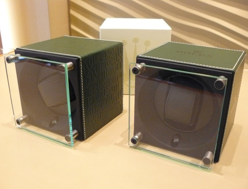 Nouveauté Rolex : deux modèles de coffrets rotatifs aux couleurs de la marque ! Nouveauté Rolex : deux modèles de coffrets rotatifs aux couleurs de la marque !