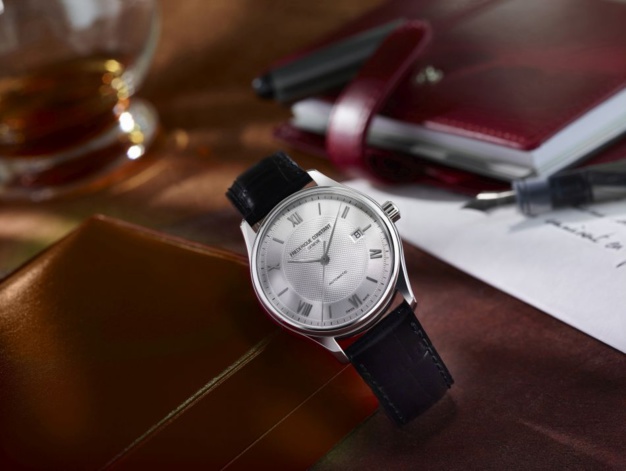 Frédérique Constant Classics Index automatique : l'entrée de gamme dans le luxe Frédérique Constant Classics Index automatique : l'entrée de gamme dans le luxe