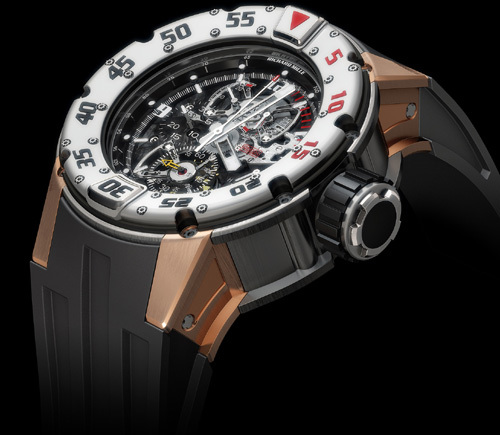 Du Kalrez pour le bracelet de la RM 025, la montre de plongée Richard Mille