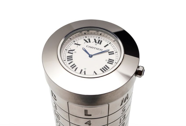 Cartier : pendulette boite à cigarettes et calendrier Cartier : pendulette boite à cigarettes et calendrier