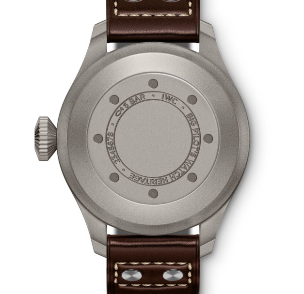 IWC Big Pilot : plutôt titane ou bronze ? IWC Big Pilot : plutôt titane ou bronze ?