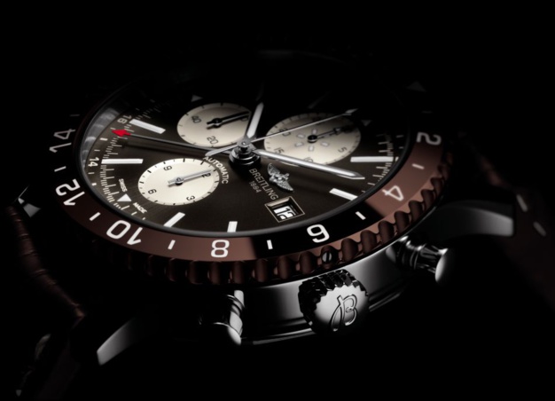 Breitling : deux nouvelles Chronoliner en versions bleue et bronze Breitling : deux nouvelles Chronoliner en versions bleue et bronze