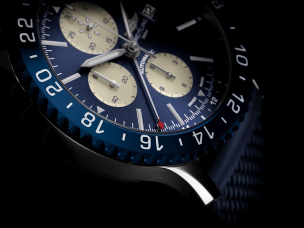 Breitling : deux nouvelles Chronoliner en versions bleue et bronze