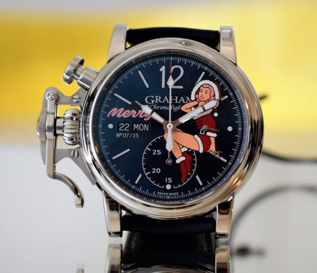 Graham Chronofighter Nose Art : la mère Noël au poignet Graham Chronofighter Nose Art : la mère Noël au poignet