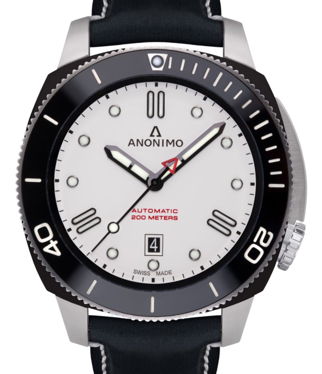 Anonimo Nautilo Bianco : habillée pour l'hiver