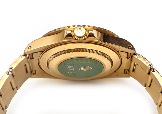 Rolex GMT or jaune 16718 : une rareté neuve de stock chez Old-time-heure.com Rolex GMT or jaune 16718 : une rareté neuve de stock chez Old-time-heure.com