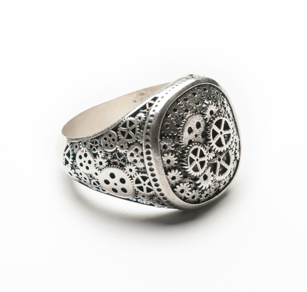 Ludovica Andrina : des bijoux qui s'inspirent des composants horlogers