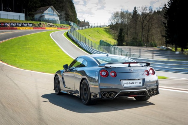 BRM : série ultra-limitée de cinq chronos Nissan GT-R BRM : série ultra-limitée de cinq chronos Nissan GT-R