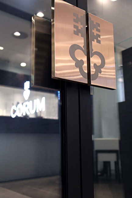 Corum ouvre une boutique à Hong Kong