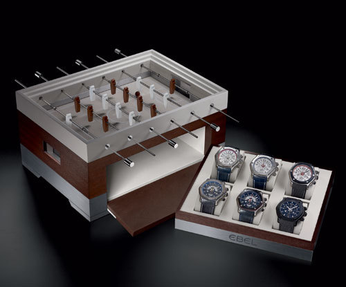 Ebel : un coffret « mini baby-foot » de six montres Tekton 1911… pour les « footeux » Ebel : un coffret « mini baby-foot » de six montres Tekton 1911… pour les « footeux »