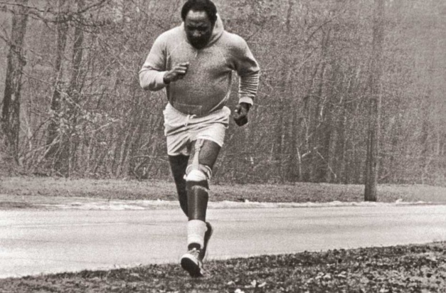 Oris : un chrono en bronze en l'honneur de Carl Brashear Oris : un chrono en bronze en l'honneur de Carl Brashear