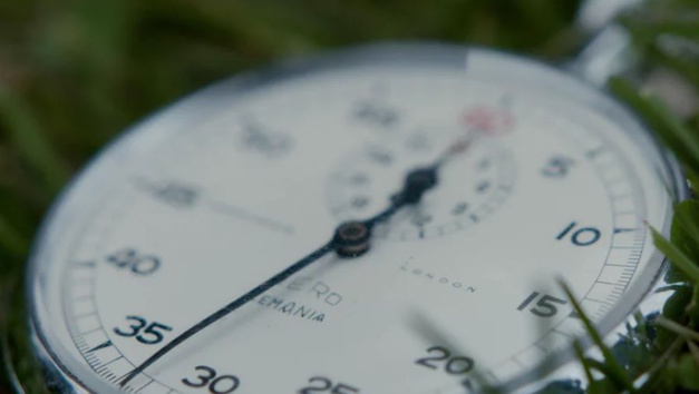 The crown : Matt Smith utilise un chrono Nero Lemania The crown : Matt Smith utilise un chrono Nero Lemania