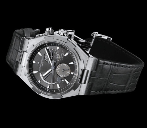 Vacheron Constantin Overseas Dual Time automatique acier et titane Vacheron Constantin Overseas Dual Time automatique acier et titane
