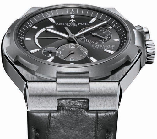 Vacheron Constantin Overseas Dual Time automatique acier et titane Vacheron Constantin Overseas Dual Time automatique acier et titane
