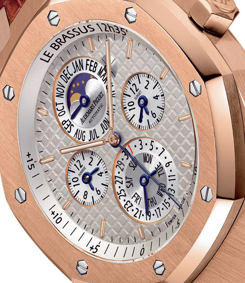 Audemars Piguet propose une Royal Oak dotée de l’équation du temps… Audemars Piguet propose une Royal Oak dotée de l’équation du temps…
