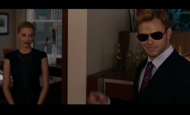 Syrup : Kellan Lutz porte une Pasha en or de chez Cartier